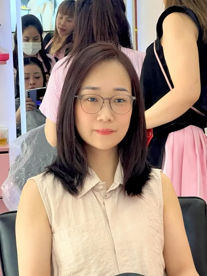 HỒNG DIỄM